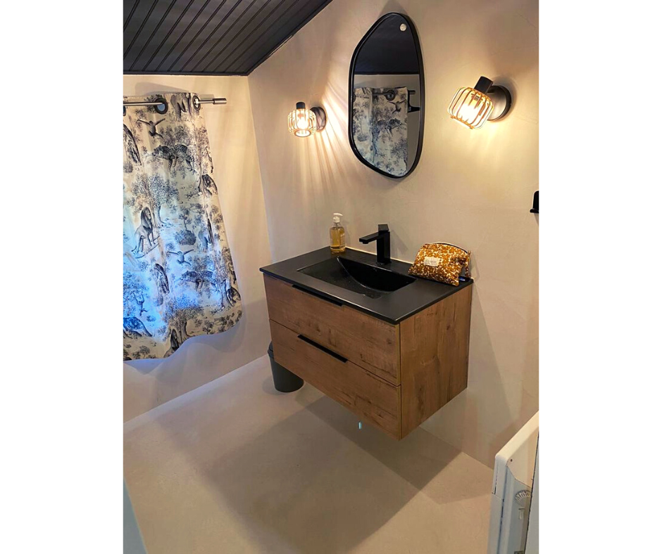 Salle de bains en Ardèche - Couleur ivoire 131